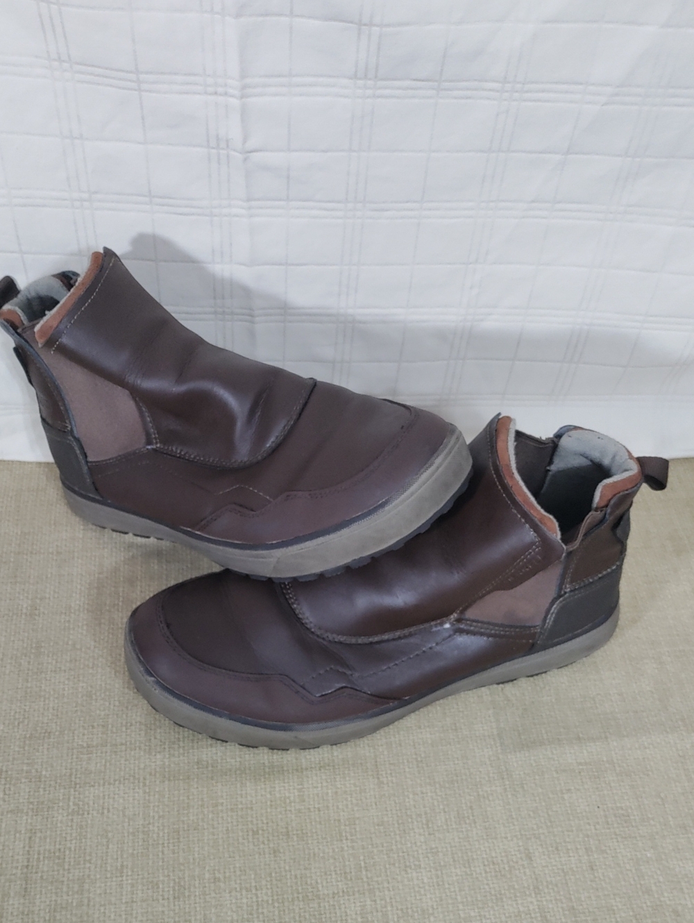 Merrell Bogs Men's Waterproof slip on Turku  Chelsea Boot Size 12 Rain, Snow,